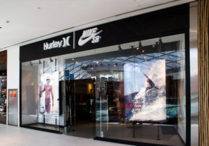 HURLEY Mall Plaza los Dominicos